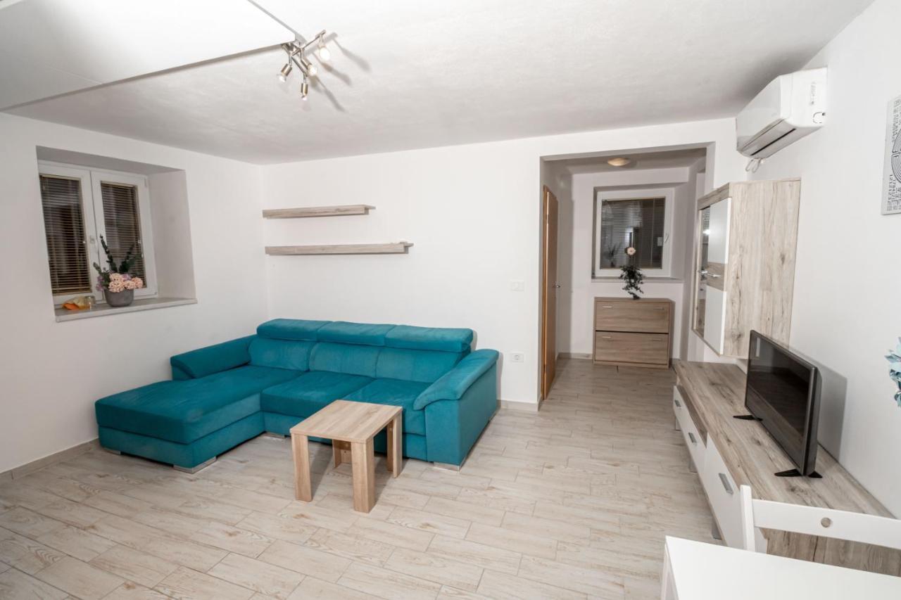איזולה Sml Apartments 2 מראה חיצוני תמונה
